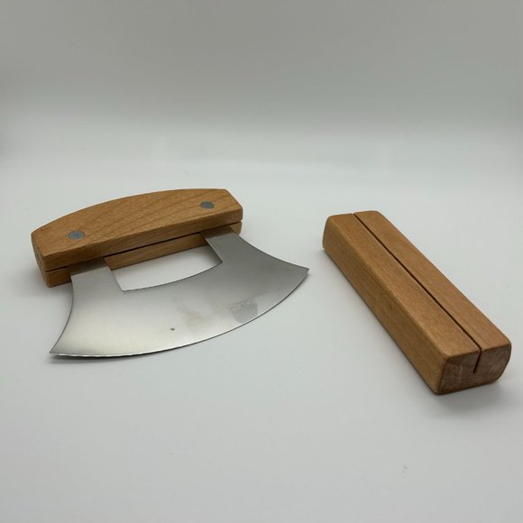 Brand New and Sharp Alaskan Ulu Knife - Picture 3 of 4